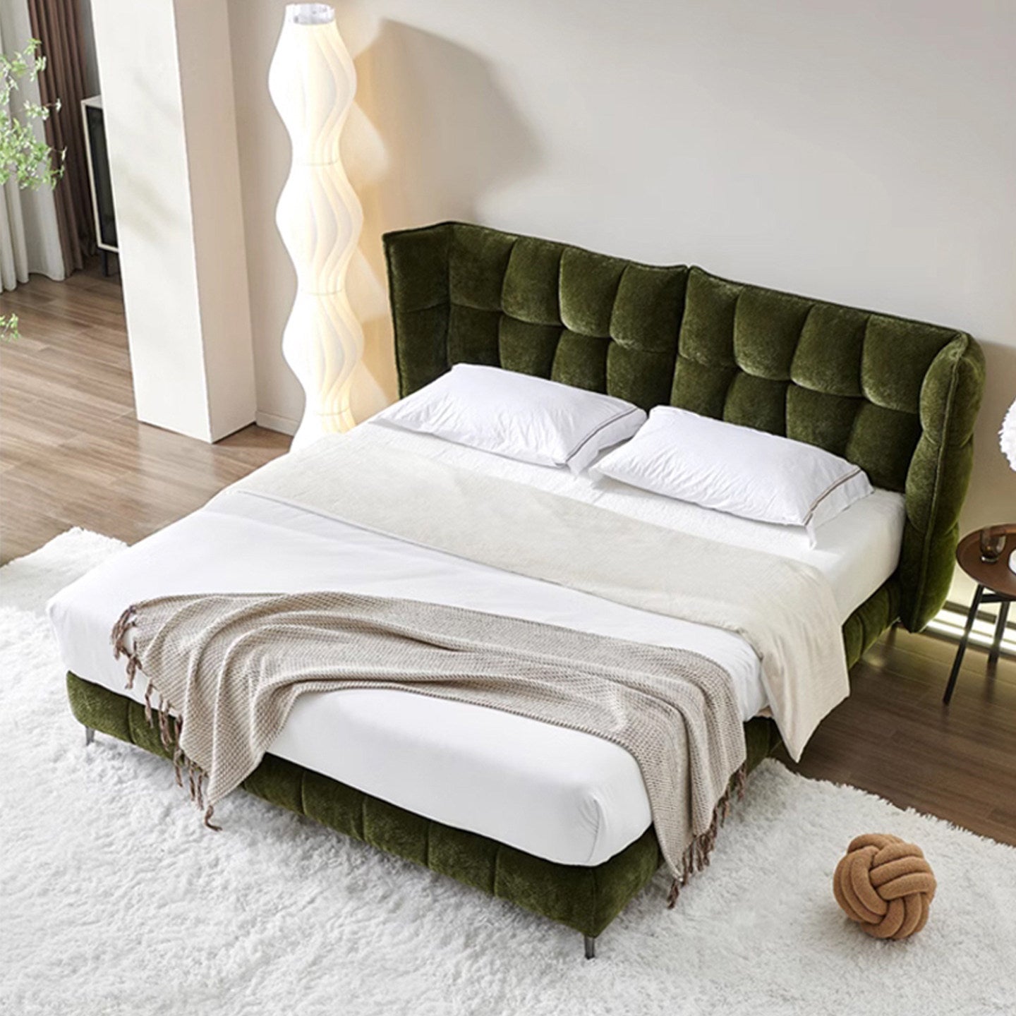 Modern Chenille Fabric Bed 1.8m Double Bed Solid Wood Frame